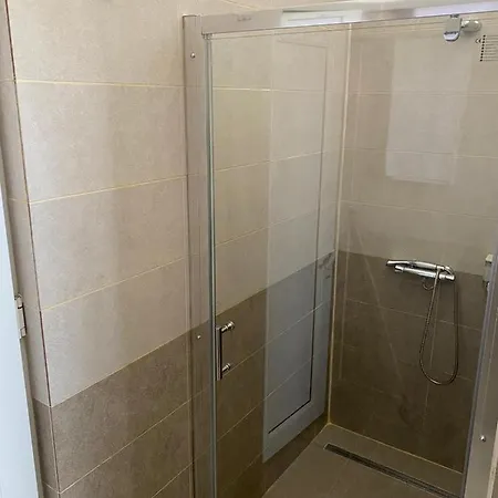 Paradox Movila 2* エフォリエ・スド