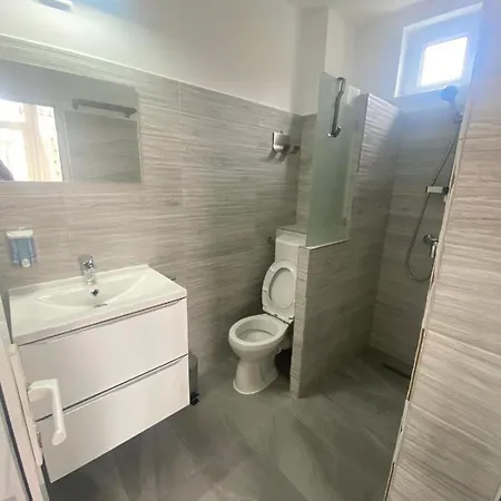 Paradox Movila 2* エフォリエ・スド