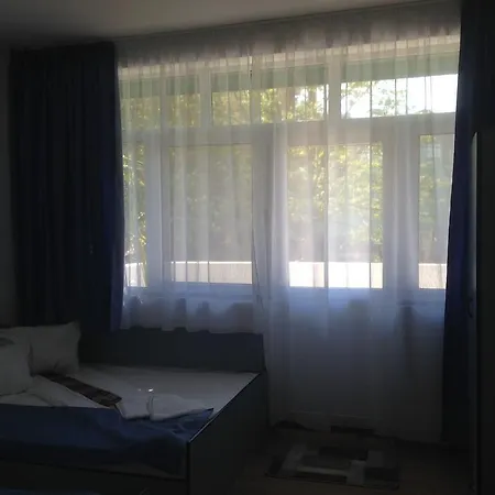 Paradox Movila 2* エフォリエ・スド