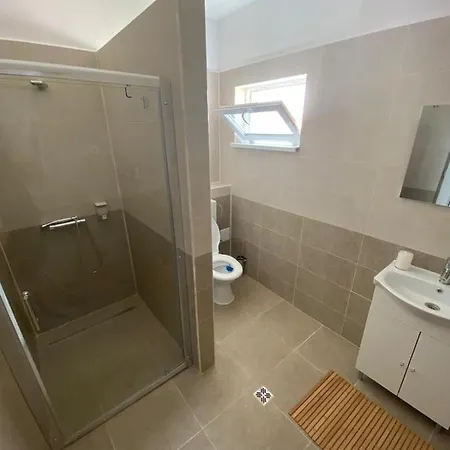 Paradox Movila Bed & Breakfast 2*
